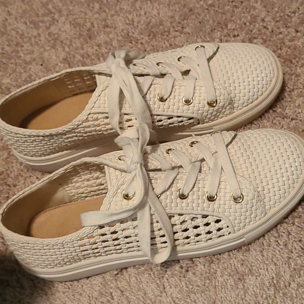 White Sneakers-8.5